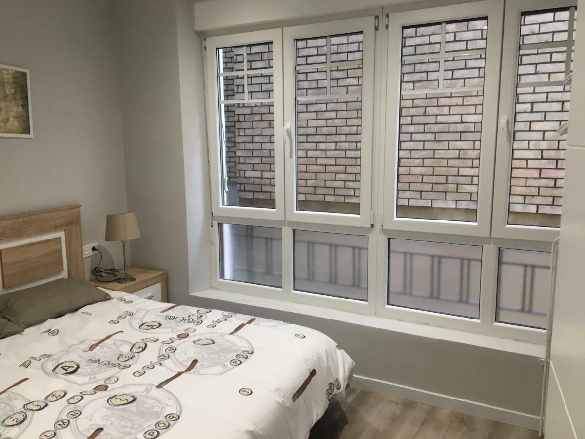 Apartamentos Gyc Viviendas Deluxe เลออน ภายนอก รูปภาพ